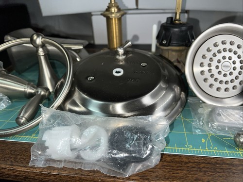 Moen Bridgeford Gebürstetes Nickel 1 Griff Bad Trim Kit-2ea Ventile-Duschkopf & Zapfen - Bild 10 von 11