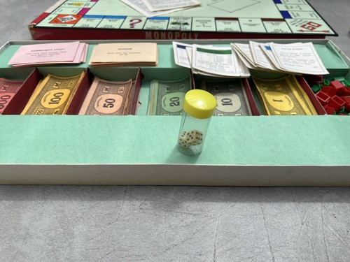 Monopoly Board Game Waddingtons 1960's & BACKGAMMON FREE POST G6A - Picture 5 of 6