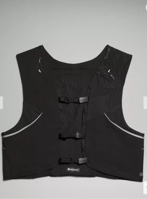 100% AUTHENTIC NWT Trail Running Vest Black Size M/L - Image 2 of 4