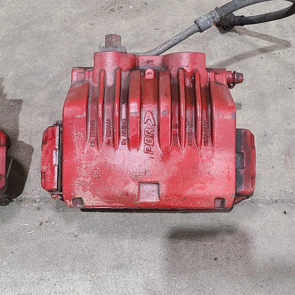 Juego de pinzas de freno delanteras 99 01 Mustang Cobra Aa7409 Foto 4 de 4