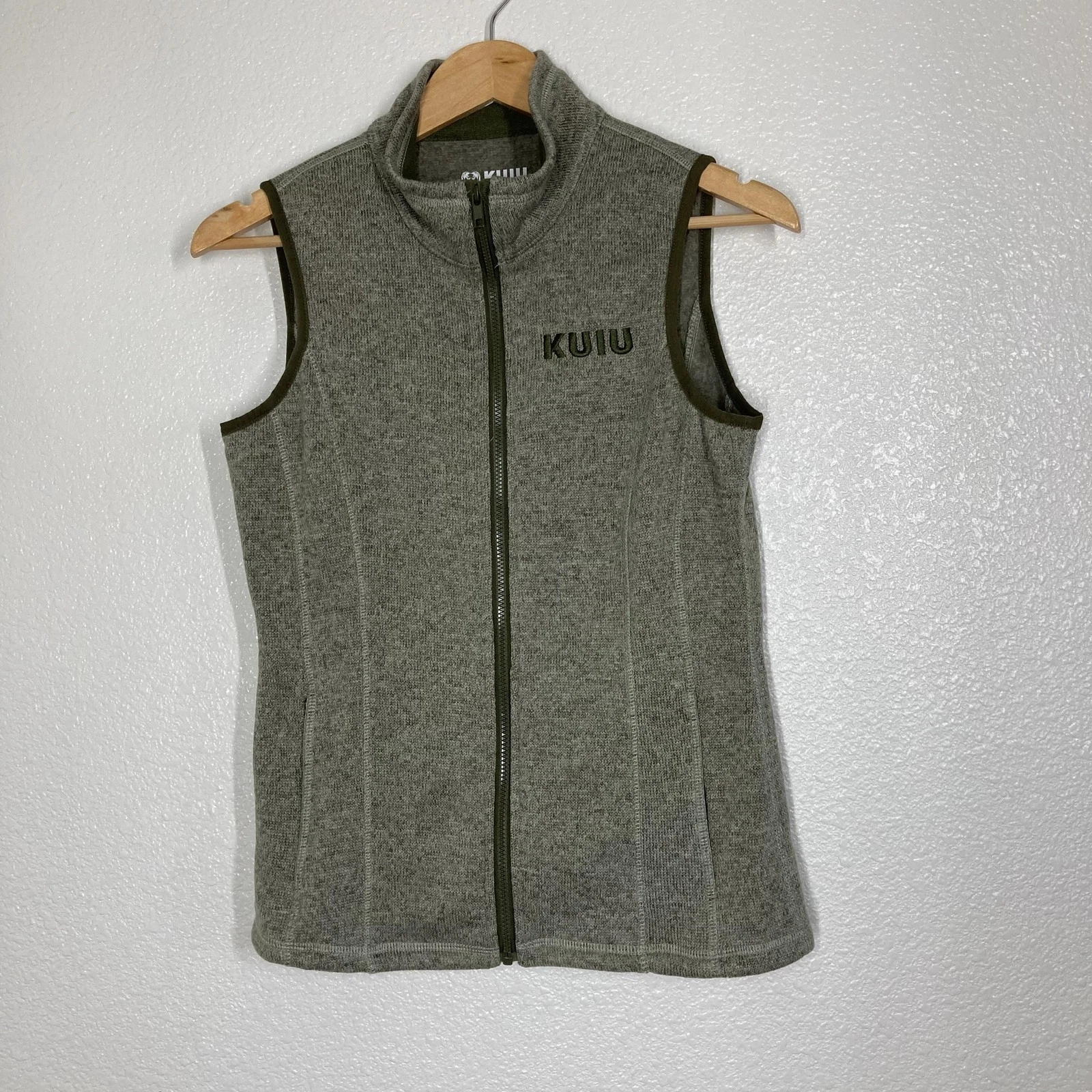 Kuiu Base Camp Vest Mens Small Gray High Loft Sweater Fleece Full Zip Jacket