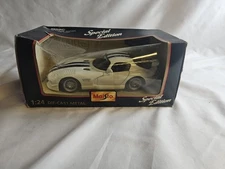 Maisto Viper GTSR Diecast Dodge Viper GT2 1/24 Special Edition Thailand #BBYC