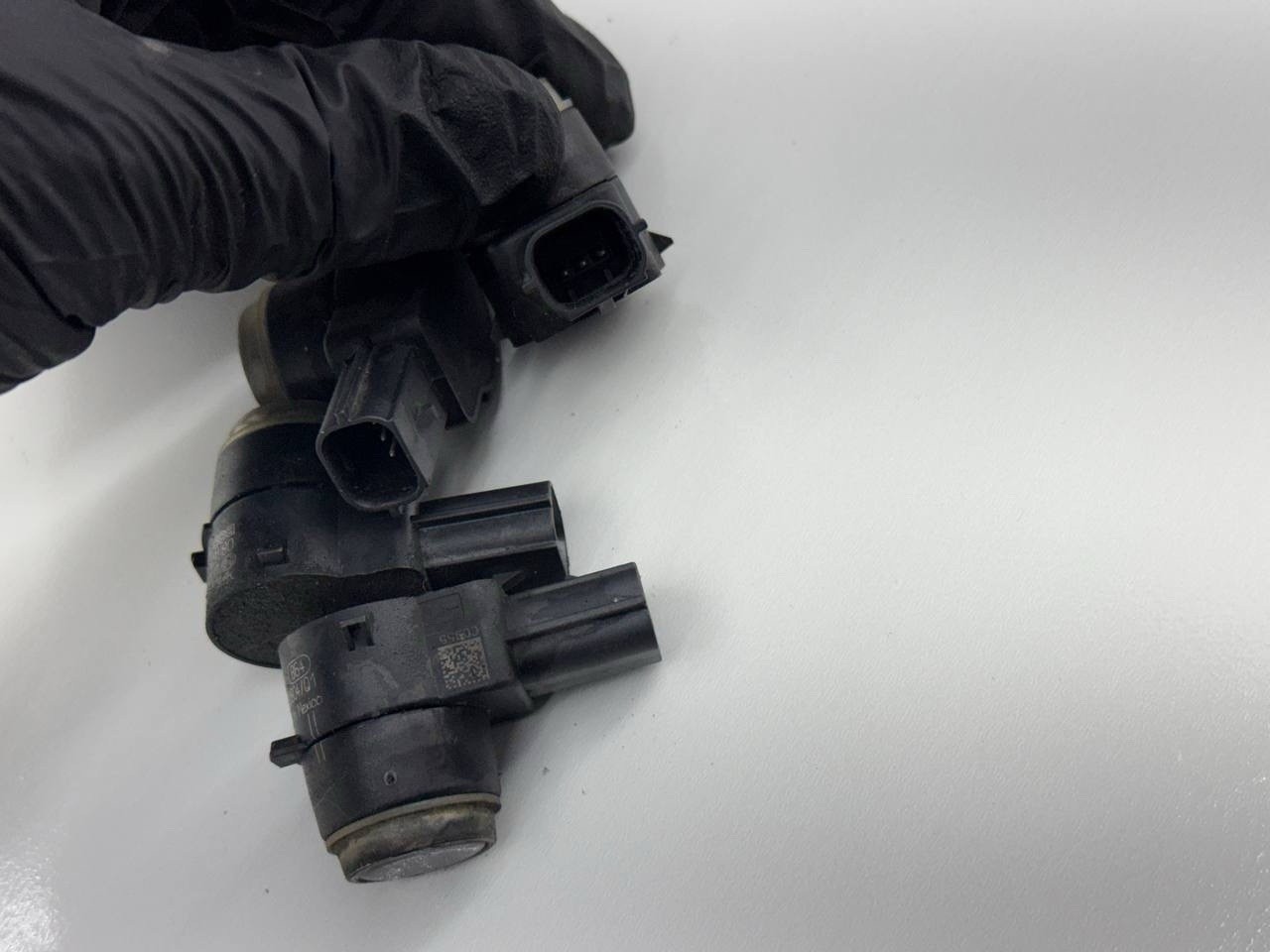 2014-2021 MASERATI GHIBLI M157 BUMPER  SIDE PARKING ASSIST SENSOR 424