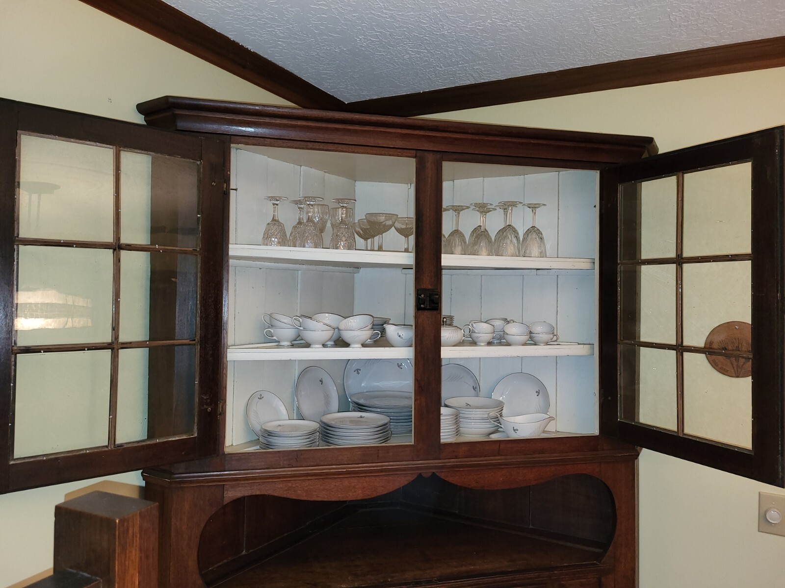 Late 1800s Ohio solid walnut 2 pc Corner Cupboard / w/ 12 glass