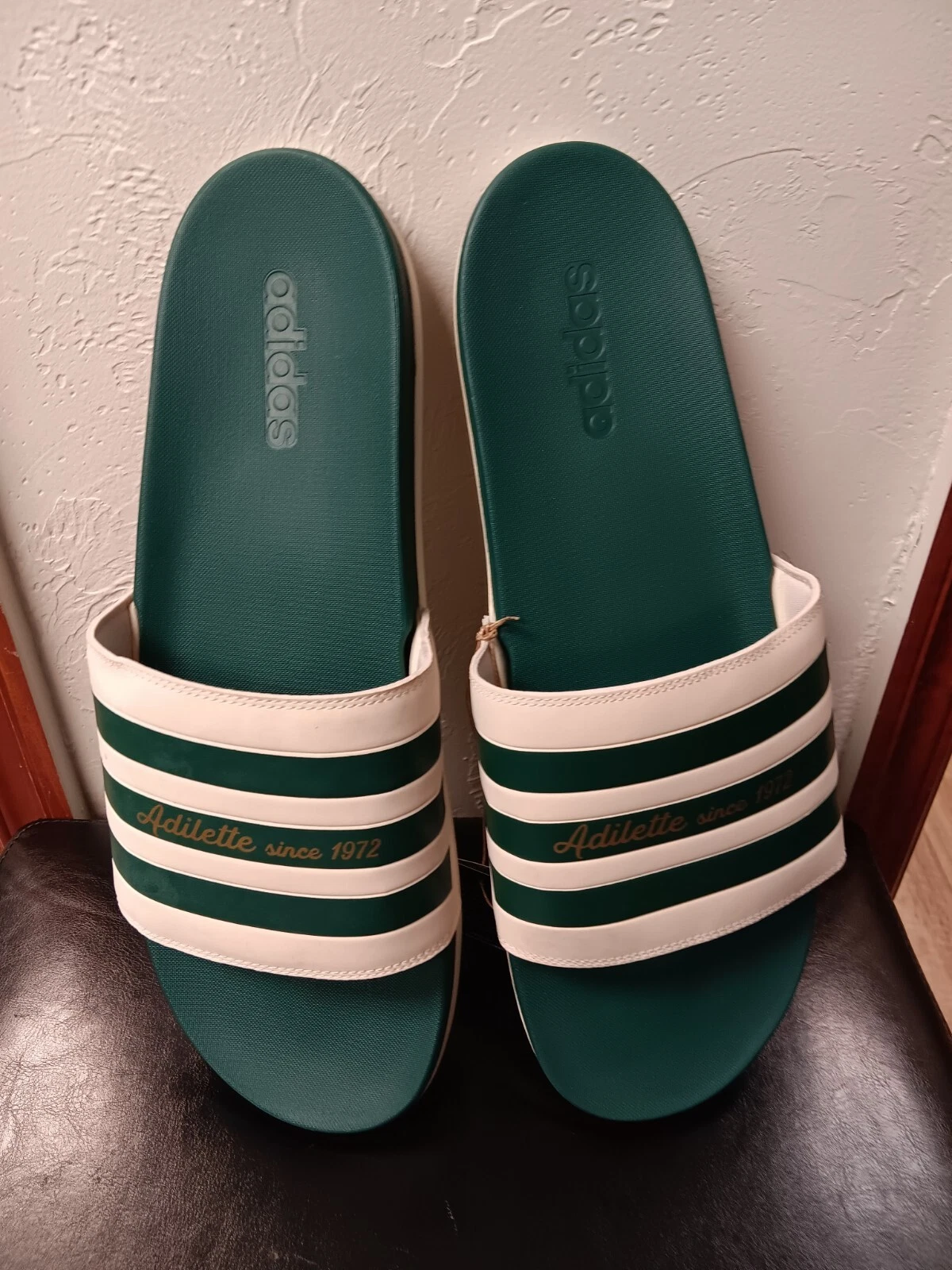 Sandles Adidas Comfort Slides da uomo taglia 18 verde bianco NUOVE