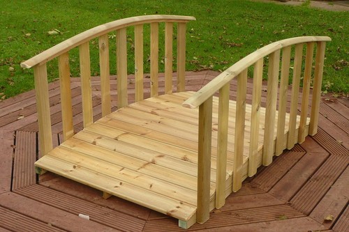 Palisade Garden Bridge - Picture 9 of 11