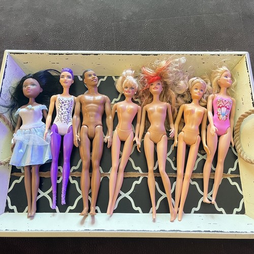Lot Of 7 Dolls