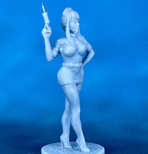 Resin Tabletop Miniature Nurse. Makima medical. Toy Soldiers 60  