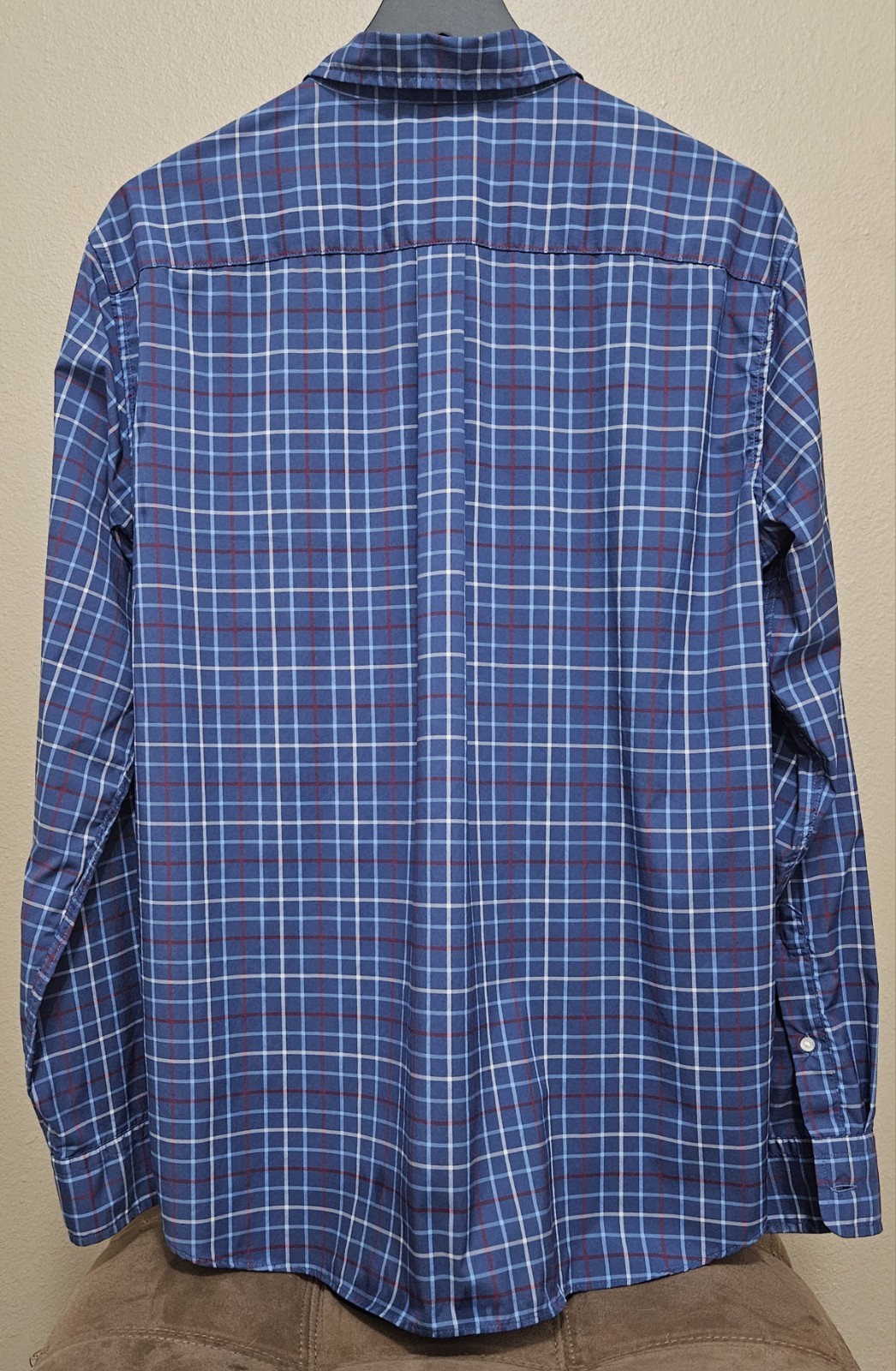 Vineyard Vines Medium Performance Long Sleeve But… - image 2