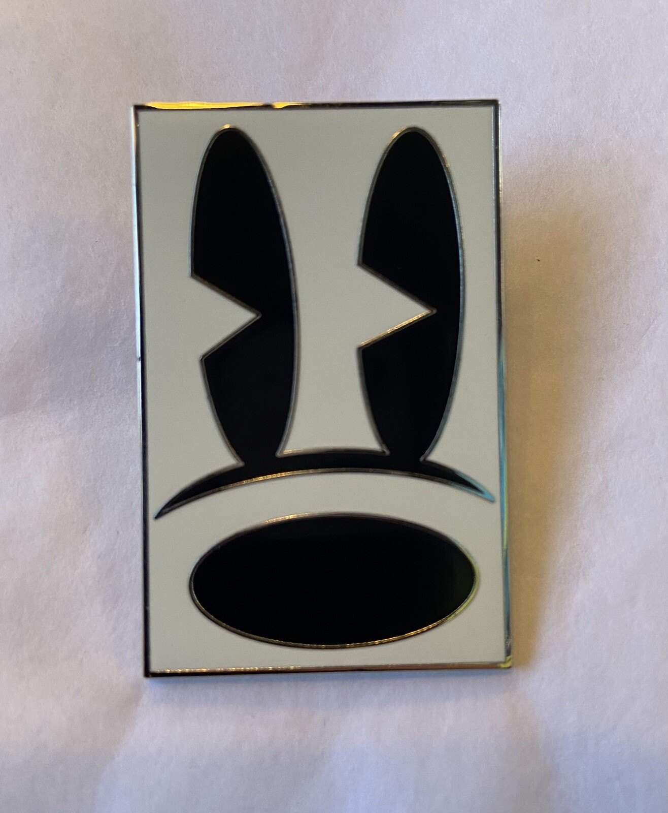 Disney Pin - 2010 Oh Mickey! Series Mickey’s Eyes and Nose Pie Eyed