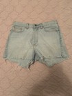 Women’s Guess Distressed Jean Shorts Size 30 — photo 3