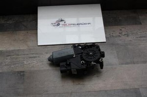 Audi A8 S8 D2 Fensterheber Motor hinten links HL Elek. 4D0959801F Fenterhebermot