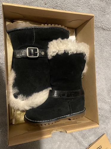 Child’s Girl UGG T Nessa Boots Size 6 UK EU 38 Black Worn Twice Boxed RRP £99 - Picture 4 of 6