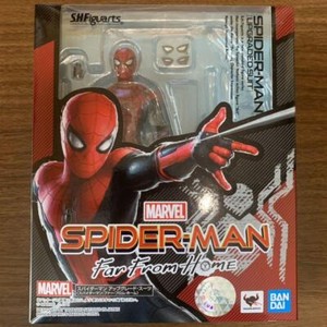 Action Figure Tom Holland Spider-Man Mafex 113 15cm Da Far From Home