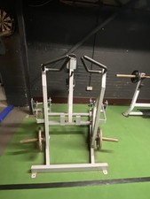 Seated Row, Free Weights Machine. Great Condition, Neutral grip or wide grip.