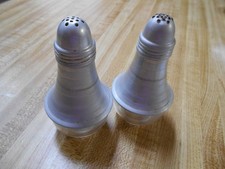 Mid century modern 'Atomic' salt and pepper shaker