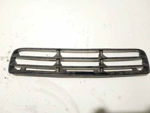 1J5853677B Stoßstangengrill vorne Mitte  Volkswagen Bora DE1212366-16