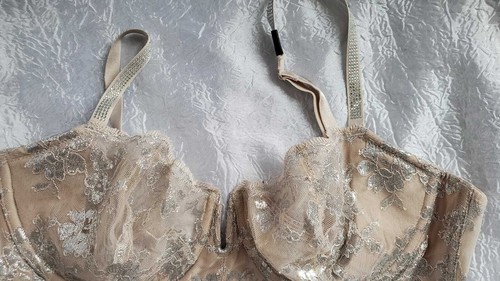 Victoria’s Secret Rhinestone Straps Wicked Bra 36D Lightly Lined silver mesh - Picture 3 of 6