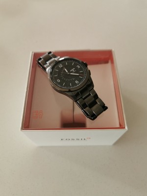 fossil activist q