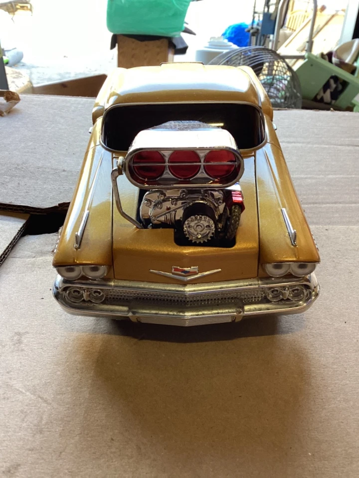 MUSCLE MACHINES 1/18 GOLD BLOWN 1958 CHEVY IMPALA HOT ROD NO BOX - Image 2 of 4
