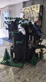 LEGO Castle: Forestmen's Hideout (6054)