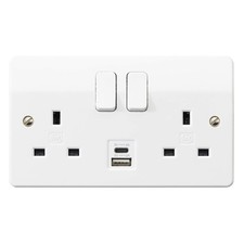 MK K2745WHI 13A 2 Gang Switched Socket c/w 1 Type A + 1 Type C USB Outlet (White