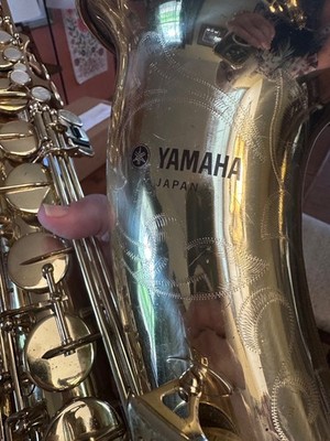 YAMAHA YTS-61 PURPLE LOGO -4 digit serial #