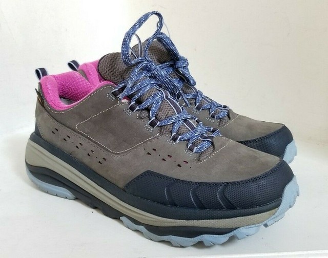 hoka one one tor summit women's