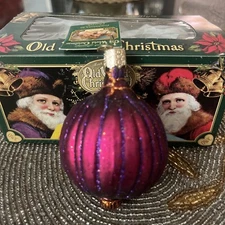 Merck Family’s Old World Christmas Red Onion 4”
