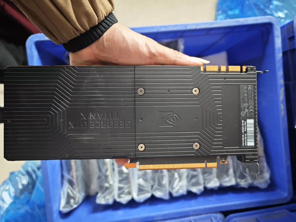 Nvidia GeForce Titan XP PG611 12Gb GDDR5X Graphics Card 900-1G611-2530-000 - Image 2 of 2