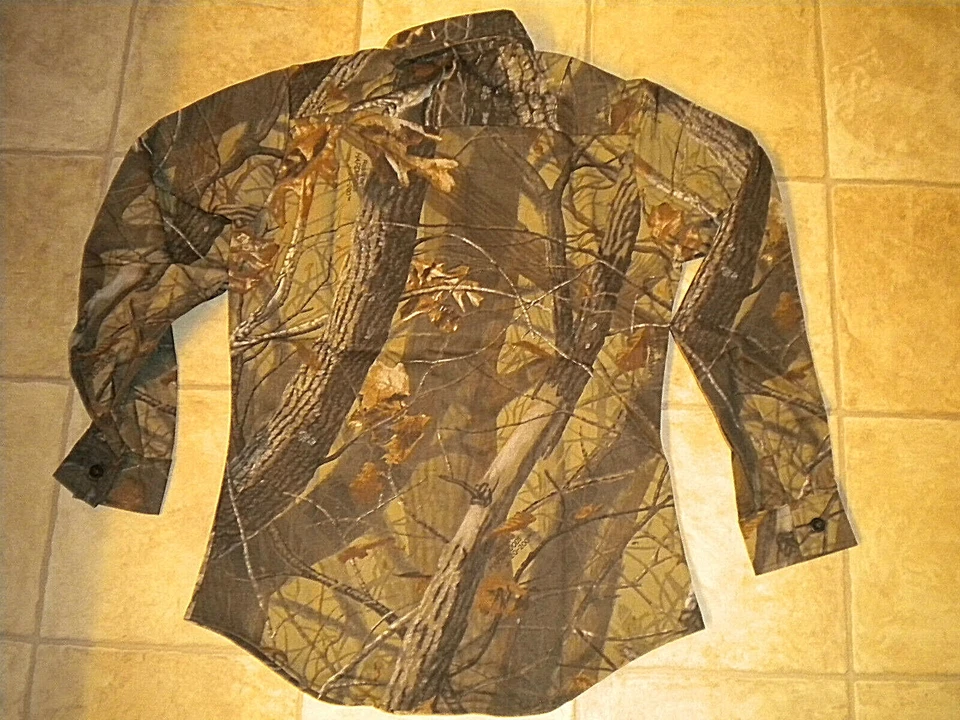 Walls Realtree Hardwoods Liberty Camo Hunting Youth Shirt  (sz Junior XL regular - Image 4 of 4
