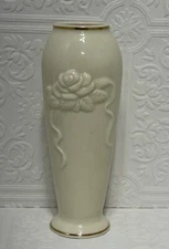 Love You Lenox 6 Inch Bud Vase gold leaf accent rims Rose Flower Design