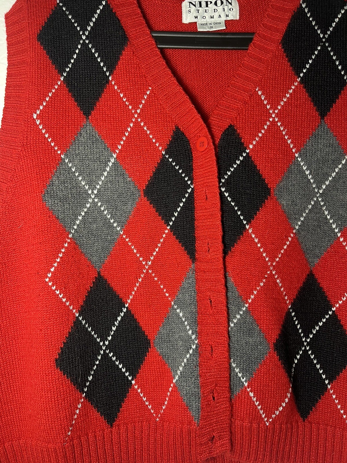 Nipon Studio Woman Red Checkerboard Sleeveless Ve… - image 4