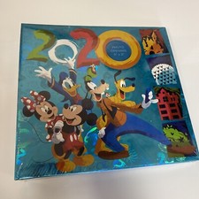 2020 Walt Disney World Mickey Mouse Photo Album Holds 200 Photos 4x6 Sealed
