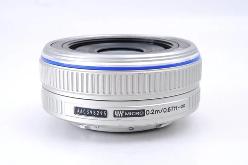 M.ZUIKO 17mm f/2.8 Wide Angle Silver Lens for Olympus Panasonic Micro 4/3 Camera - Picture 4 of 6