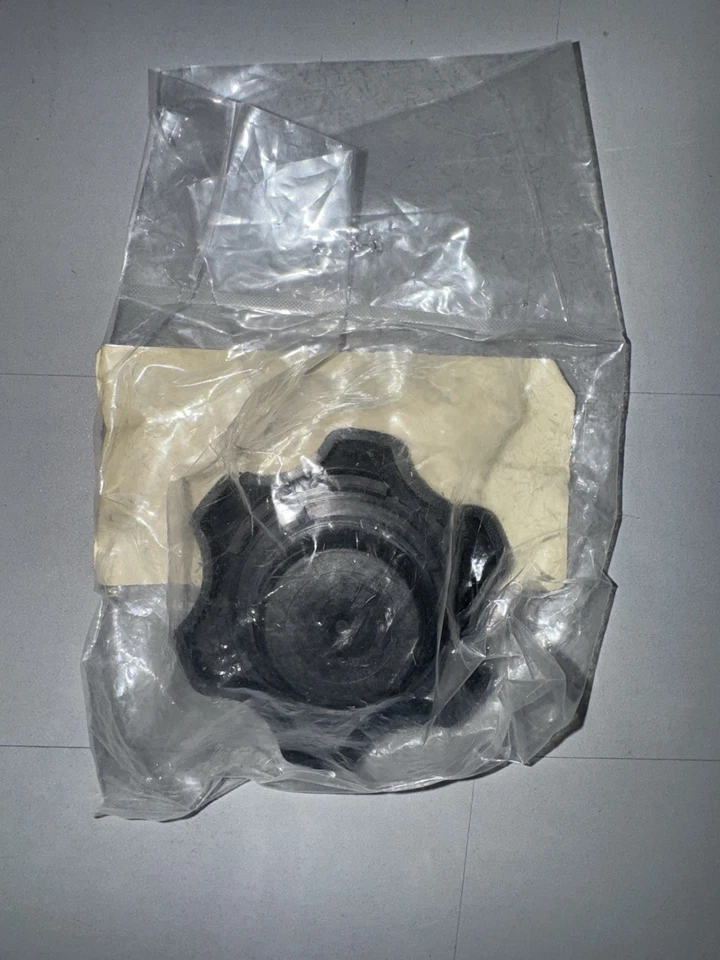 2002-2006 ПОДЛИННЫЙ OEM MOPAR МАСЛЯНАЯ КРЫШКА 10W-30 P/N 53010654AA - Изображение 4 из 4