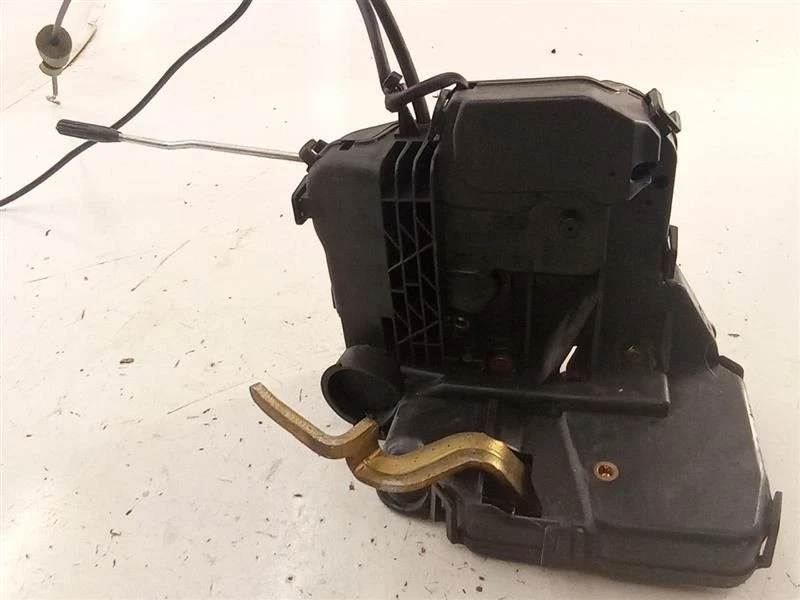 Mercedes-Benz SLK280 2006 2007 2008 actuador de cerradura de puerta del pasajero delantero derecho OEM Foto 2 de 4