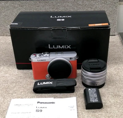 Appareil photo numérique sans miroir Panasonic Lumix DC-S9N 4K vidéo inutilis... - Photo 1/4