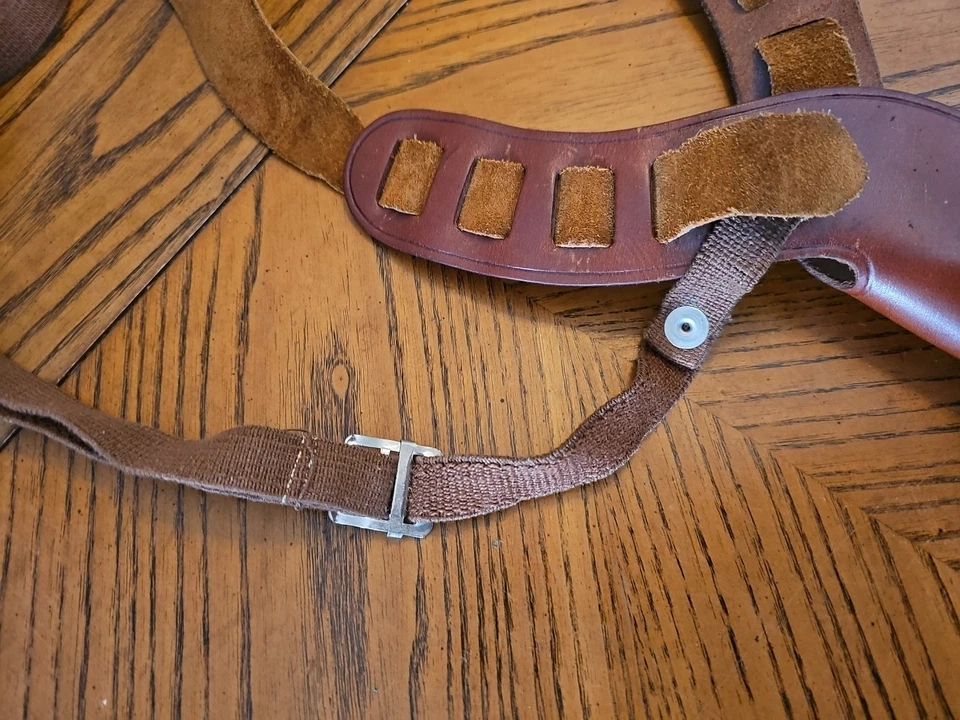 BIANCHI X15 Small Leather Right Handed Vertical Shoulder Gun Holster - Image 4 of 4