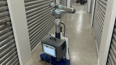 Universal Robots UR5e Cobot with Control Box & Teach Pendant USA