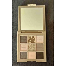 NEW Huda Beauty Creamy Greige 9 Shade Eyeshadow Palette