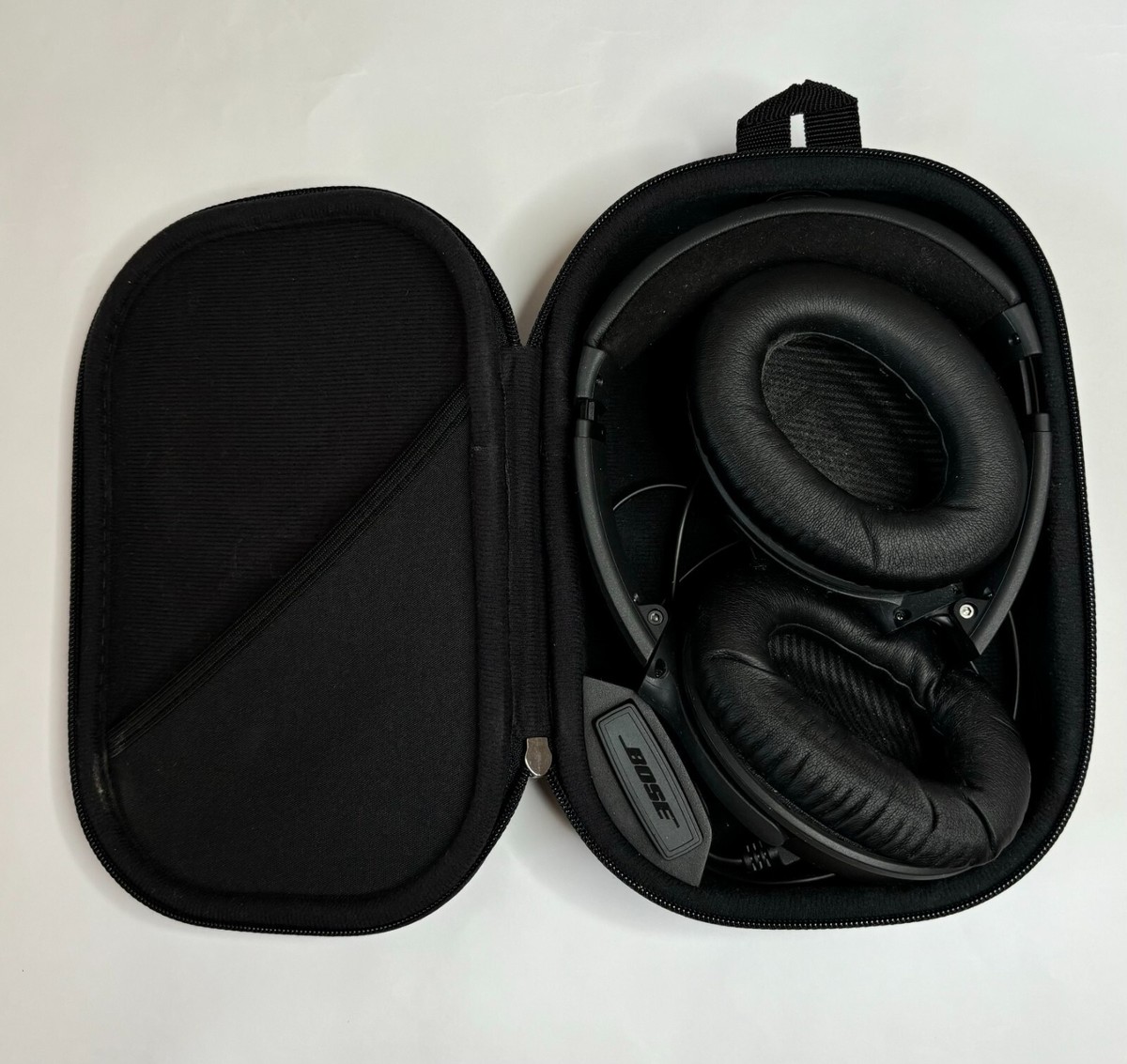 BOSE Headphones Quiet Comfort 35 WIRELESS Noise Cancelling BOSE Headphones Quiet Comfort 35 WIRELESS Noise Cancelling