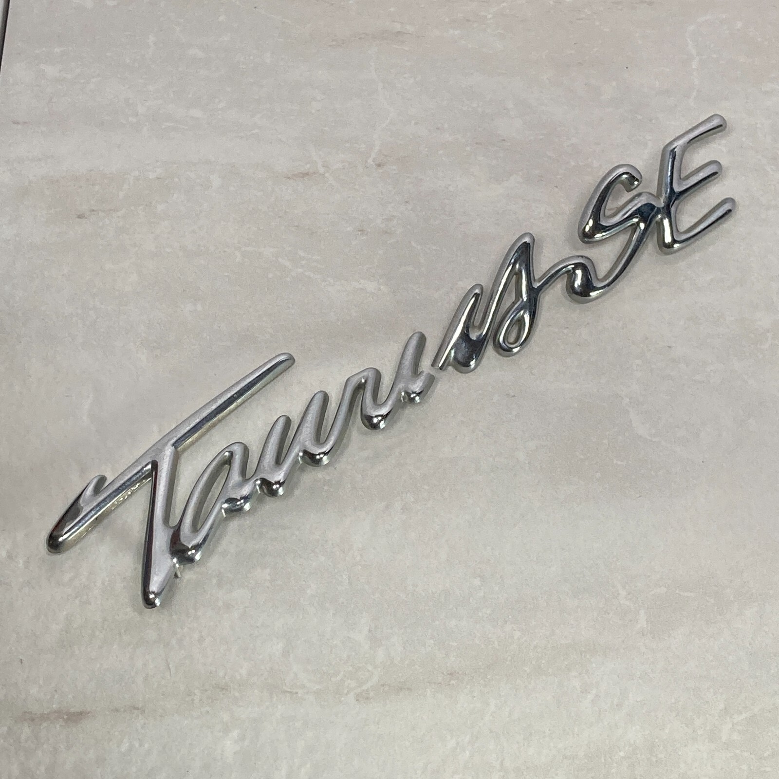 1996-1999 Ford Taurus SE Emblem Logo Badge Letters Rear Tailgate Trunk Chrome