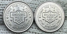VINTAGE SHOWBIZ PIZZA PLACE TOKENS NICKEL two types now CHUCK E CHEESE