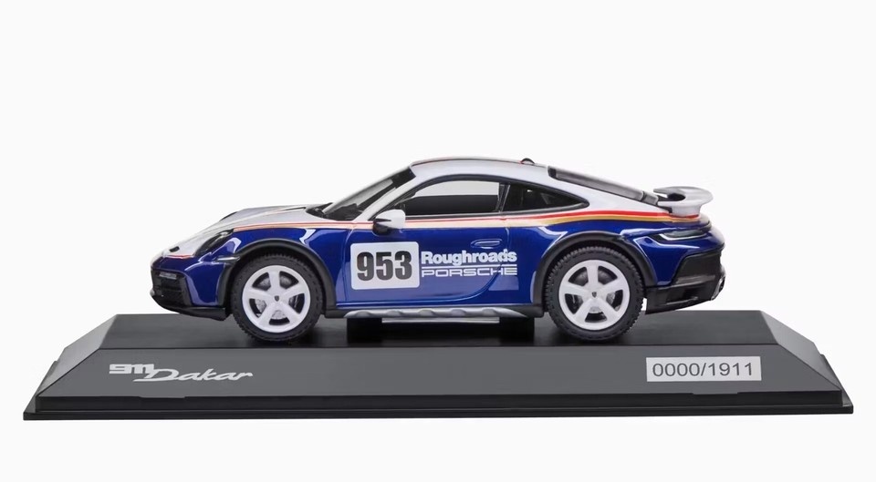 1:43 Spark Porsche 911 (992) Dakar AHEAD #953 Roughroads