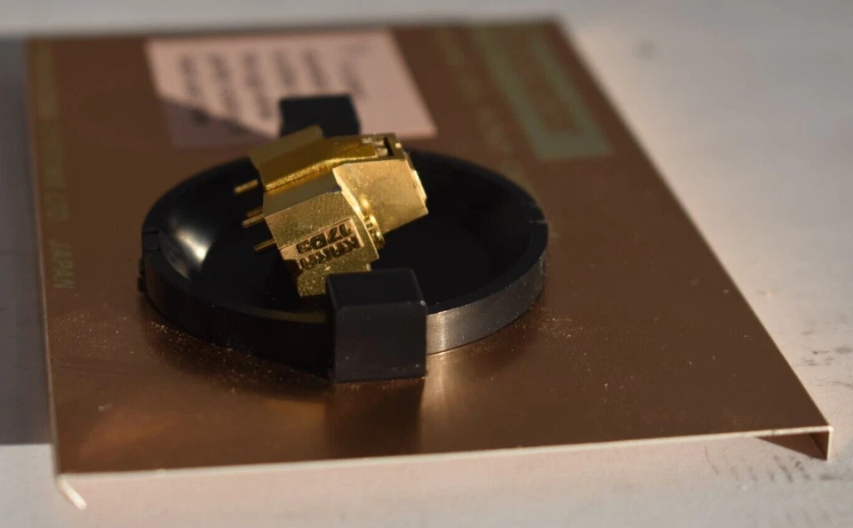 Dynavector Karat 17D3 Moving Coil Pickup Cartridge Low Output READ - Image 4 of 4