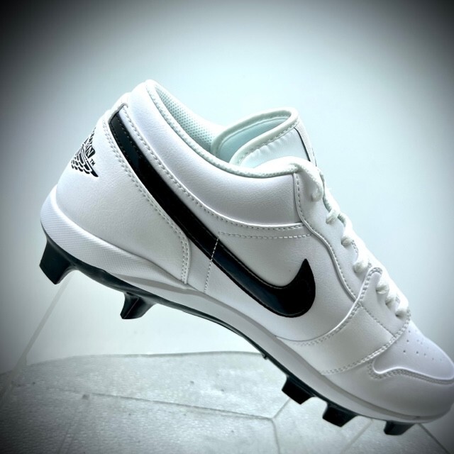 Nike Air Jordan 1 Retro MCS Low Baseball Cleat White Black Nike Air Jordan 1 Retro MCS Low Baseball Cleat White Black