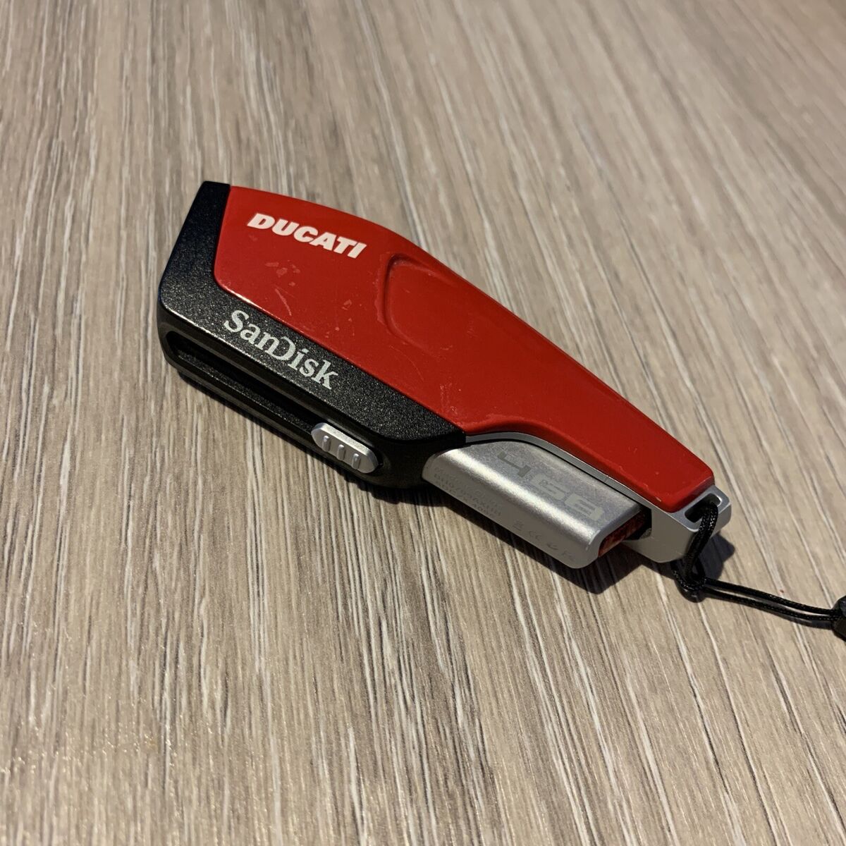 SanDisk Extreme DUCATI Edition Pendrive USB Stick 4GB | eBay SanDisk Extreme DUCATI Edition Pendrive USB Stick 4GB | eBay