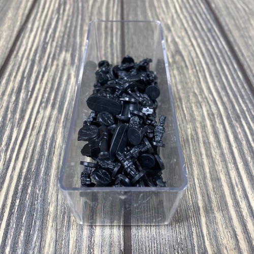 Hasbro 1999 Risk Replacement Piece Part Black Player - Picture 2 of 2