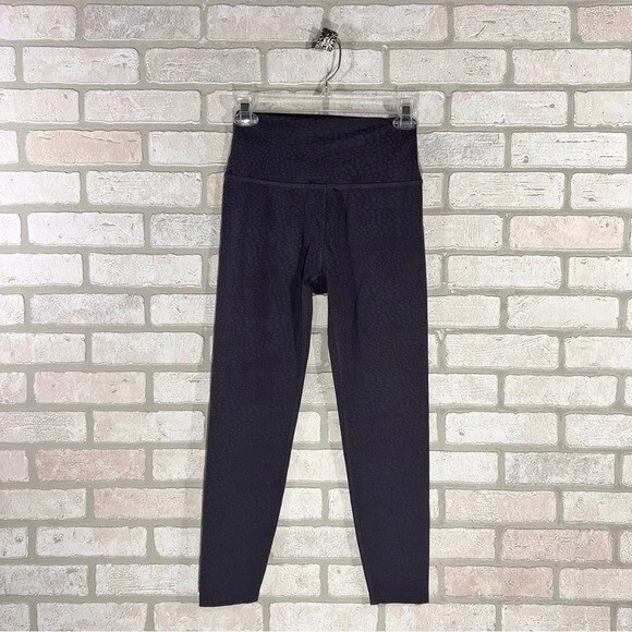 beyond-yoga high waist midi animal print leggings